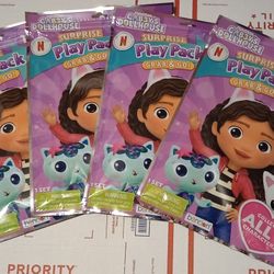 Gabby's Dollhouse Grab & Go! Surprise Play Pack w/ Collectible Foam Character Lot Of 4