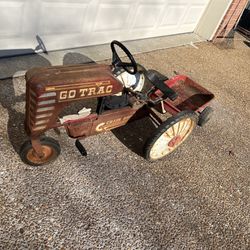 Go Trac Old Time Metal Pedal Tractor With Trailer