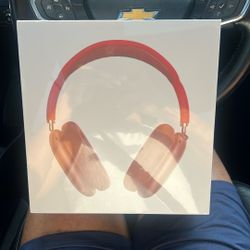🔥 Red AirPods Max – Brand New Sealed – Rare Color – $500 OBO