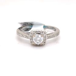 14Kt White Gold Diamond Halo Ring 3.10g Size 7 21979070