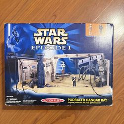 STAR WARS Episode 1 Podracer Hangar Bay