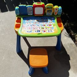 VTech Touch & Learn Activity Desk