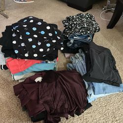Women’s Clothes (bundle)