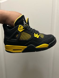 Shoes size 4.5 youth