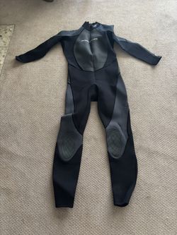 New Body Glove Arc 3/2 Men’s Large Fullsuit
