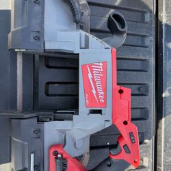 Milwaukee Deep Cut Bandsaw