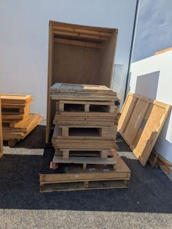 Pallets and crates