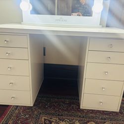 🤍✨ White Impressions Vanity — LEDs Included ✨🤍