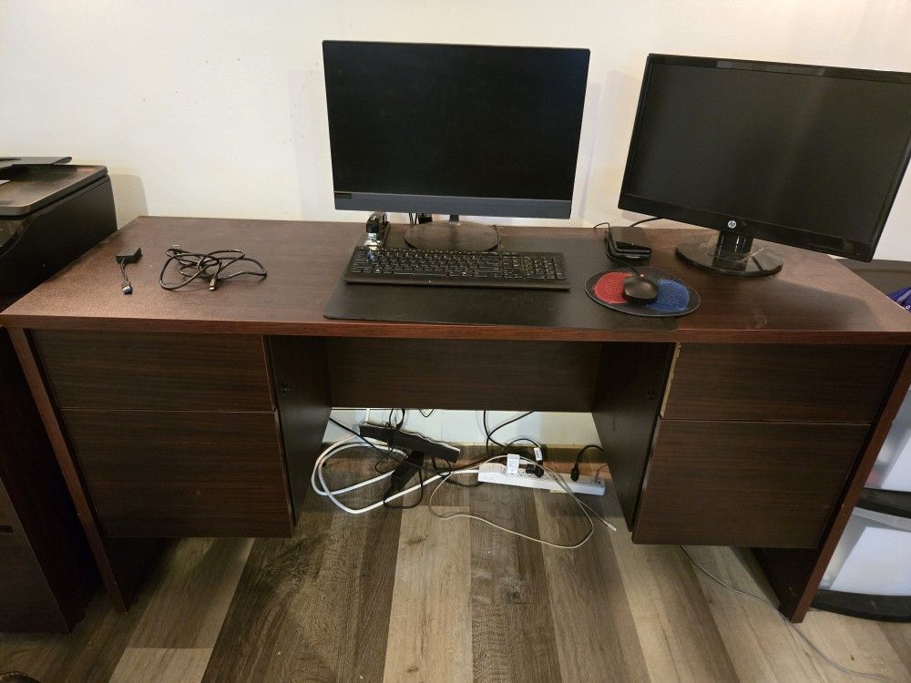 Computer Desk W/2 Drawer Filing Cabinet