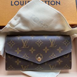 Louis Vuitton Women’s Wallet 