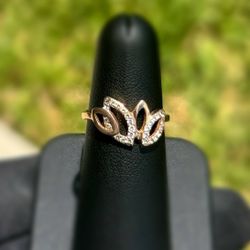 Vintage Jewelry 14k solid rose red gold white cz stones 0.30CTW flower ring size 6.75