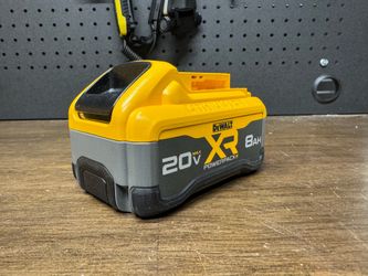DEWALT 20V MAX XR POWERPACK 8.0 Battery