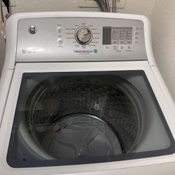 Washer And Dryer Set Great Condition!! 