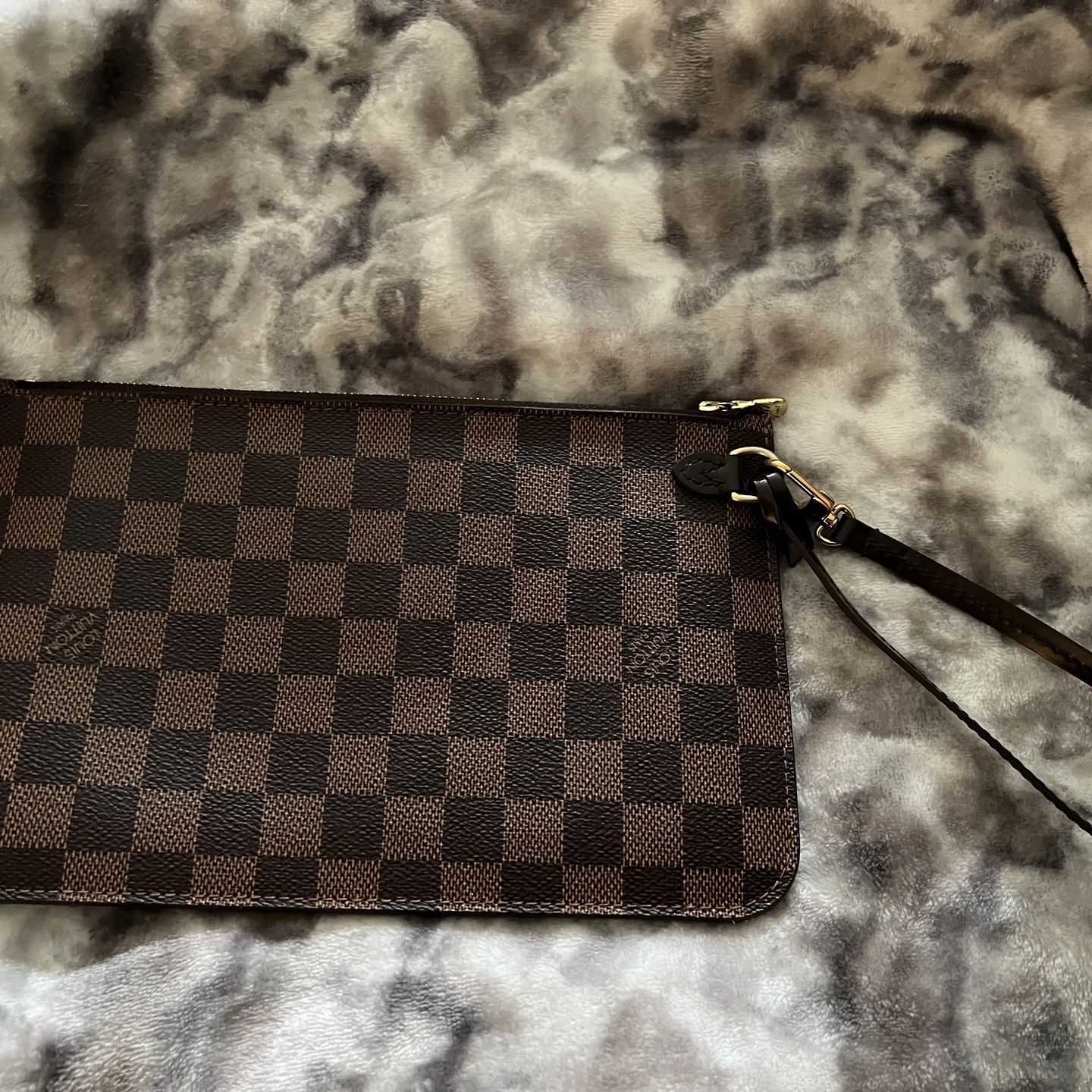 Louis Vuitton, Bags, Soldlouis Vuitton Neverfull Damier Ebene Pochette