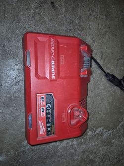 18 volts Milwaukee Rapid Charge For Sale Works Great