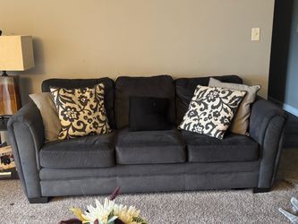 🚨 MOVING OUT NEED GONE ASAP!! 🚨  Charcoal Gray Couch & Loveseat Set