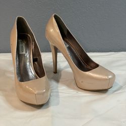 STEVE MADDEN pearly pink heels 
