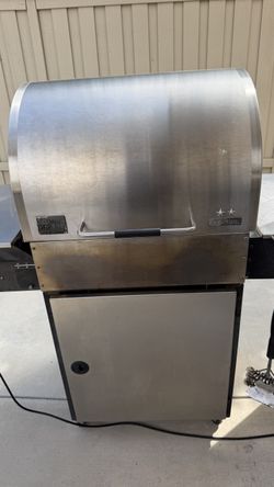 MAK 2-Star General Pellet Grill / Smoker – Made in USA – Lots of Extras
