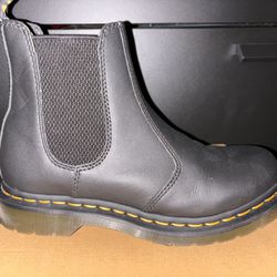 Dr Martins 2976 Chelsea Boot