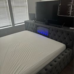 🔥 MUST GO TODAY – Luxury Bed w/ Fireplace + TV Mount 🔥