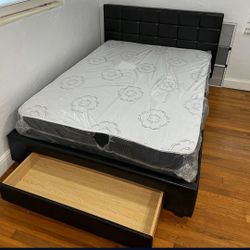 QUEEN BED AND MATTRESS  .🆕️.