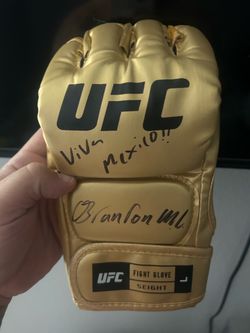 UFC signed Brandon Moreno glove certified