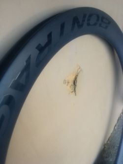 Bontrager Aerolus pro 51  carbon fiber rims .