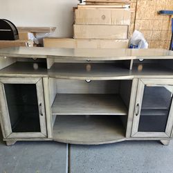 TV Center Stand