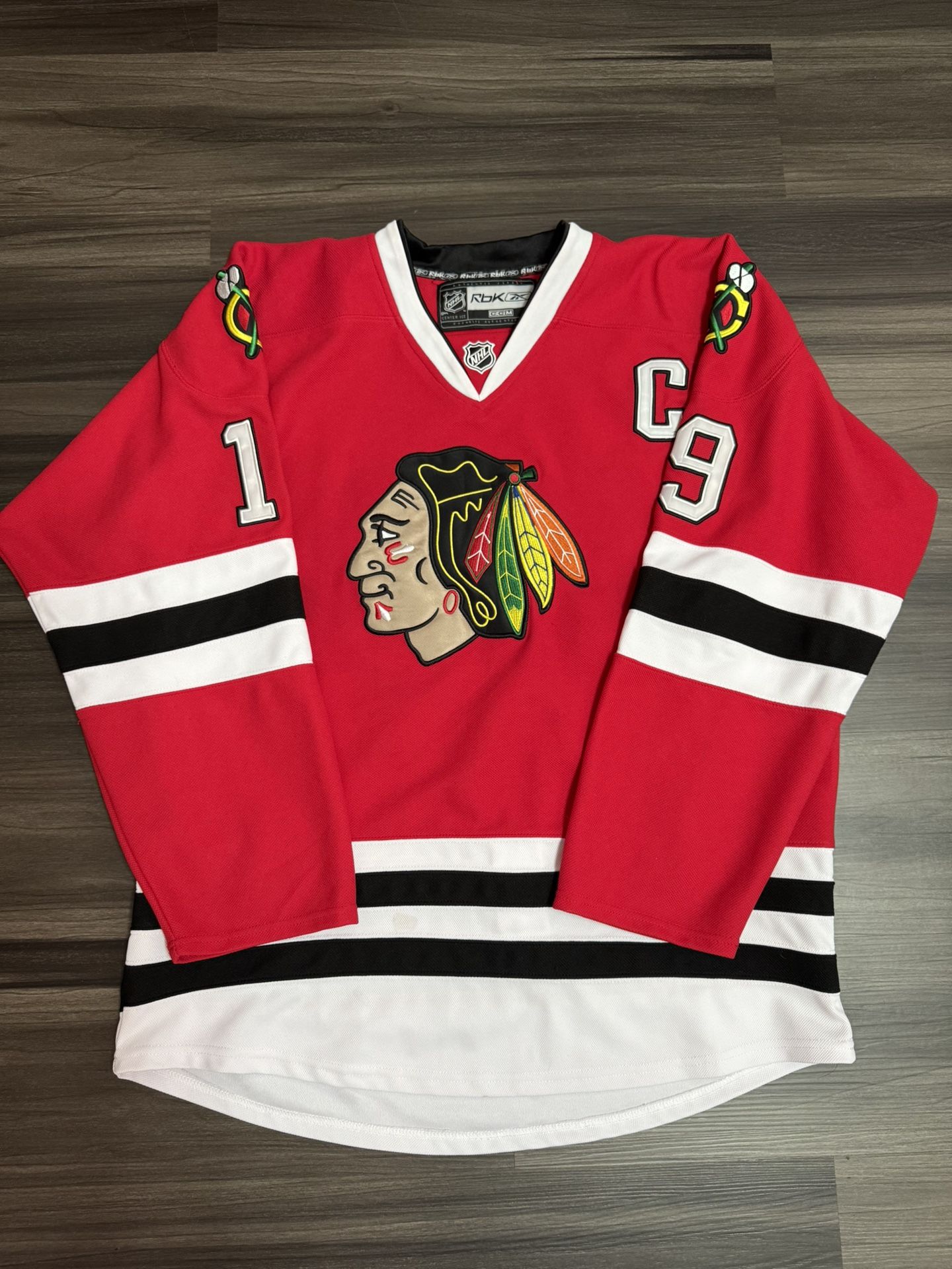 Reebok Chicago Blackhawks Jonathan Toews #19 NHL Captain Patch Jersey Sz 54 2XL