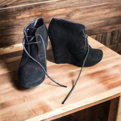 Steve Madden Ankle Boots, Size 8 Med