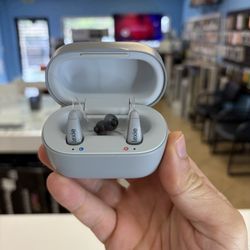 Lexie B2 Powered by Bose OTC Rechargeable Hearing Aids Excellent Condition