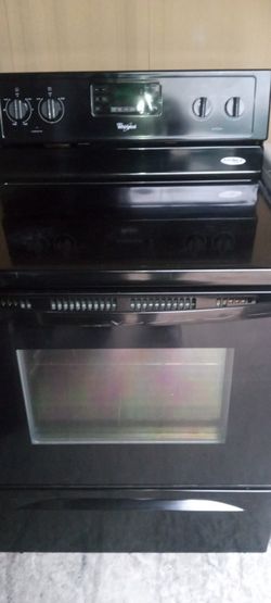 LIKE NEW WHIRLPOOL GLASS TOP STOVE