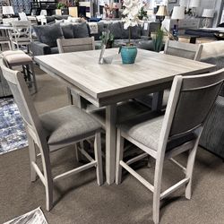 Lovely Dining Room Set! $499 🏠🚨