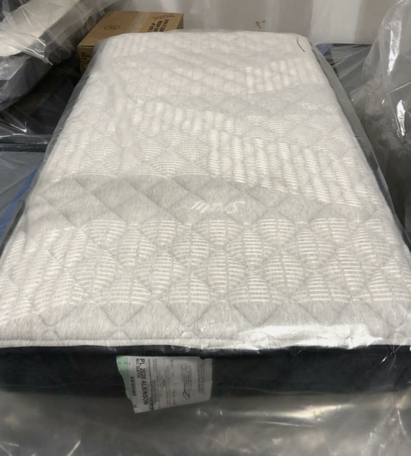 Queen MATTRESS -