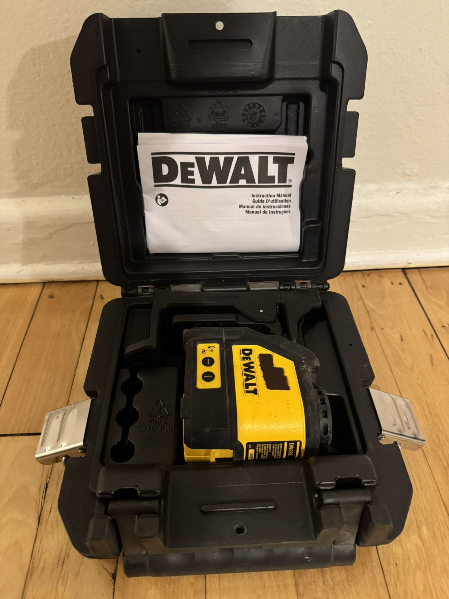 Dewalt DW088 & DW088CG Lasers 