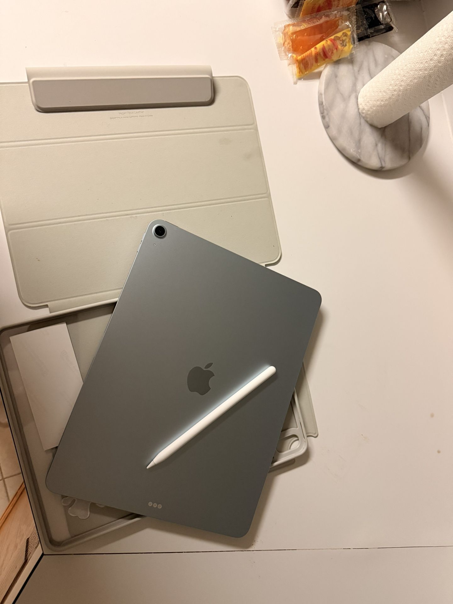 Ipad Air 13" W/ M3 Chip , Blue, 128gb