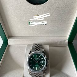 Men’s luxury watch 