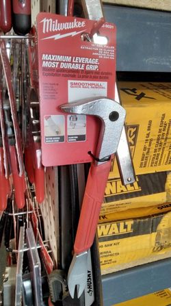 MILWAUKEE 10" NAIL PULLER