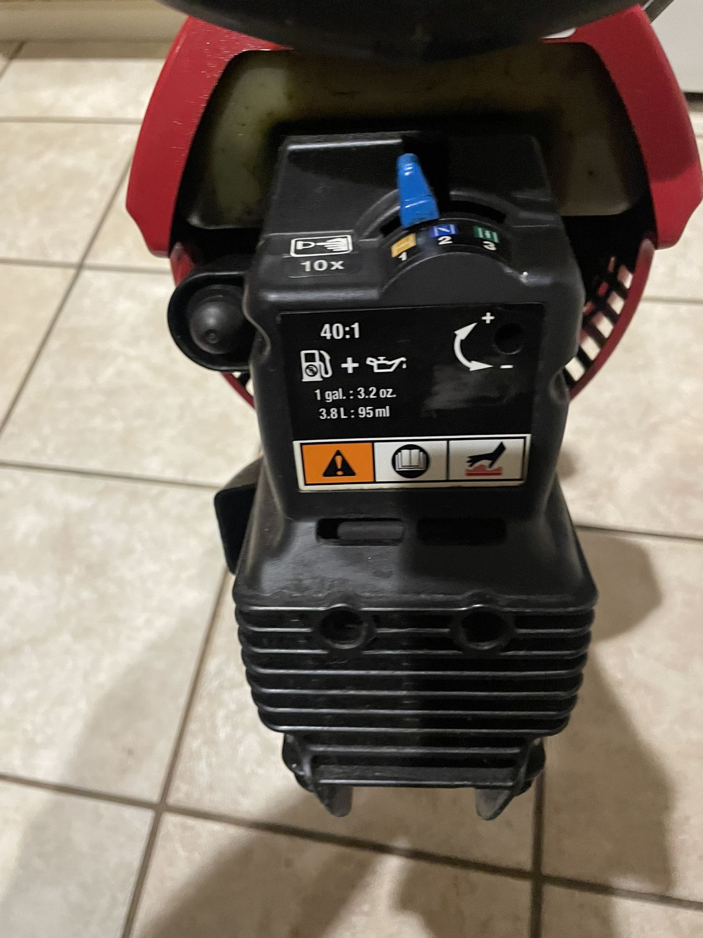 Troy-Bilt 31-cc 2-cycle Leaf Blower TB320BV
