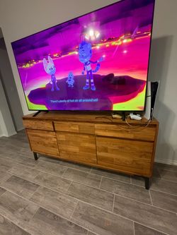 Tv Stand / Dresser