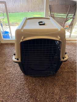 Pets Kennel Carrier
