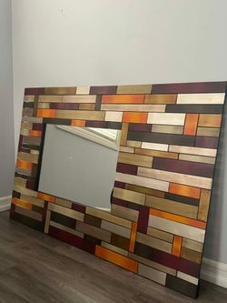 Wall mirror