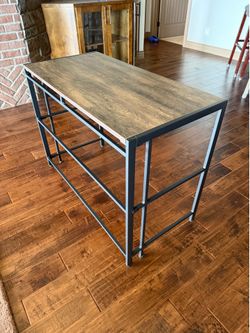 Small desk