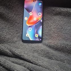 Motorola Tracfone Used. Good Condition. $6