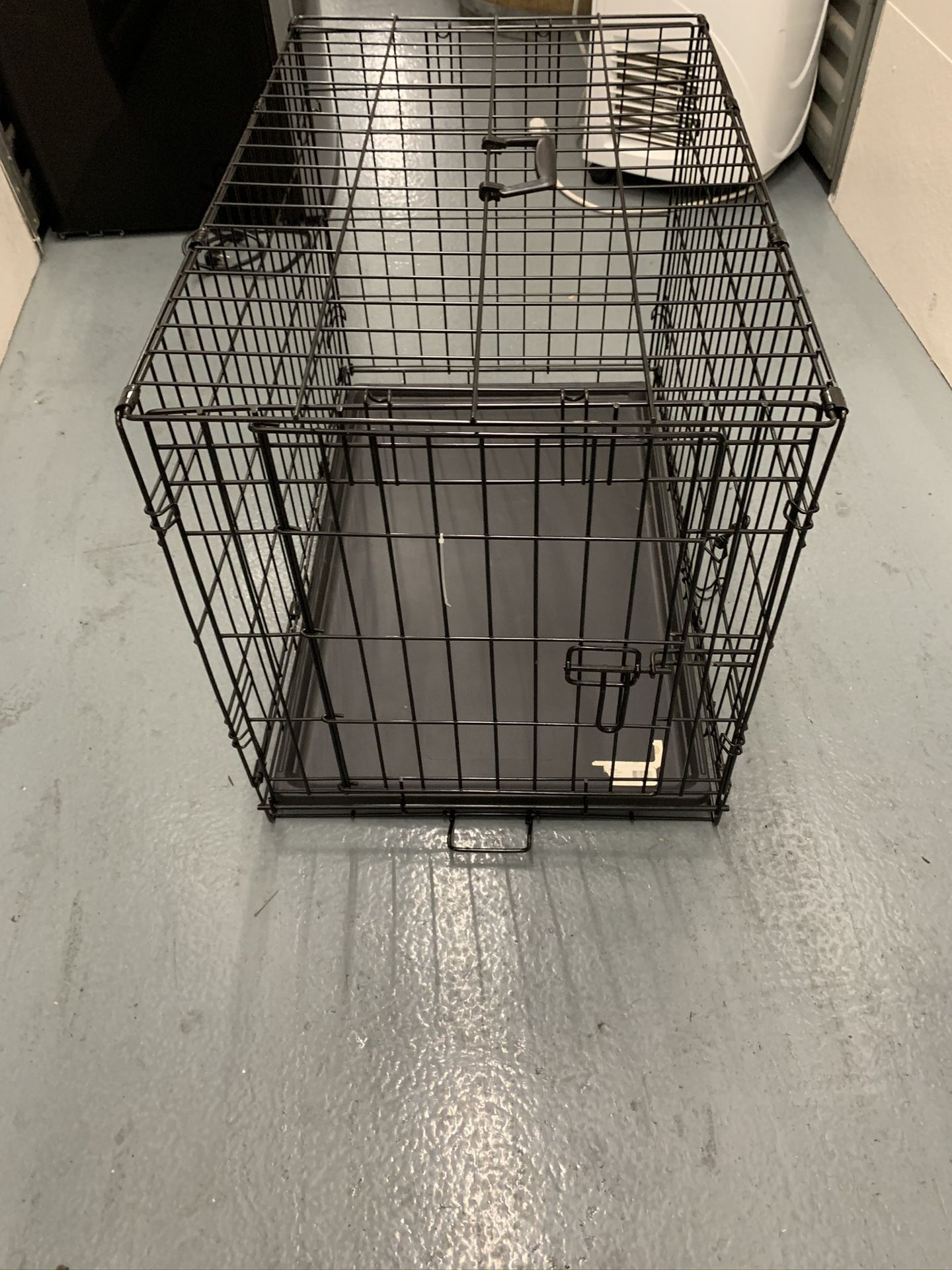 Dog crate 36”x24”