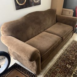 Couch Broyhill inc