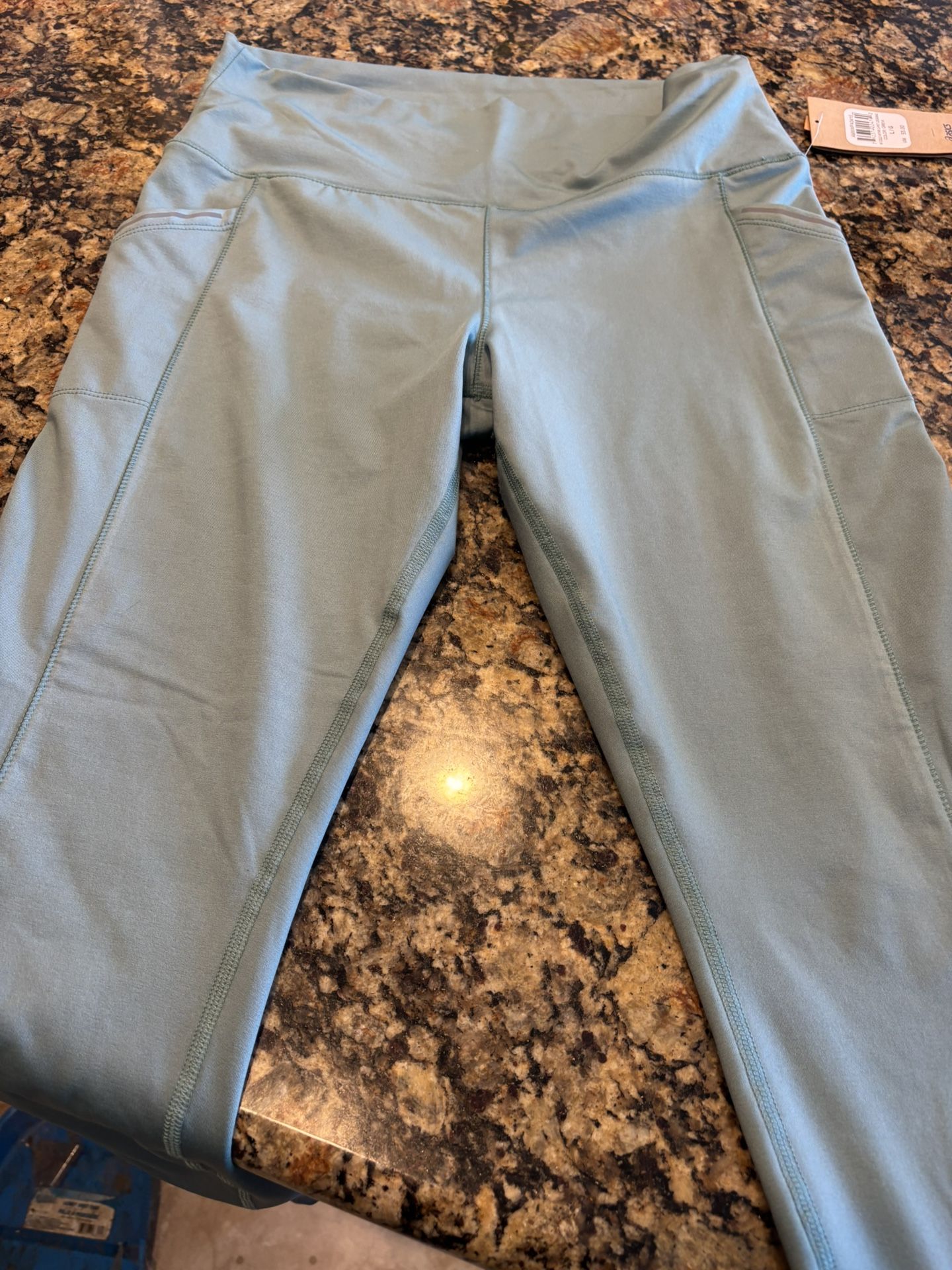 Women’s Teal Legging New. Size L/G.