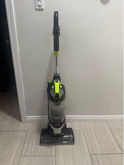 Bissell vacuum