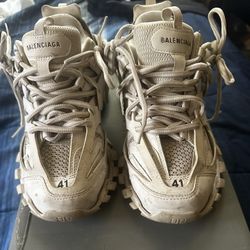Balenciaga Tracks Size 41 
