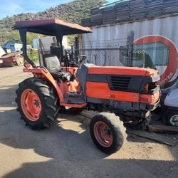 98 kubota tractor 2wd has draft bars diesel 
